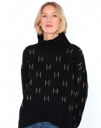 Hést - Fam Sweater Short - Black